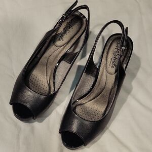 Life Stride Black Peep-Toe Slingback Heels